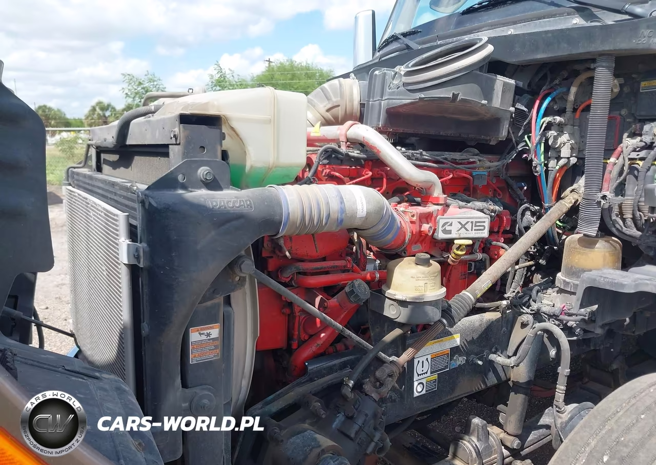 2019 Peterbilt 579 VIN:1XPBD49X7KD604157 - 10