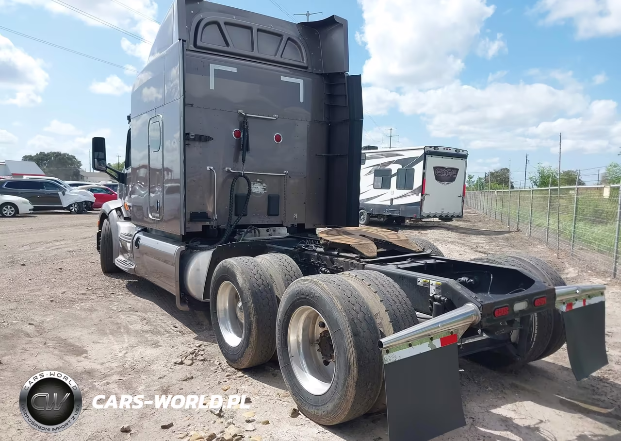 2019 Peterbilt 579 VIN:1XPBD49X7KD604157 - 3