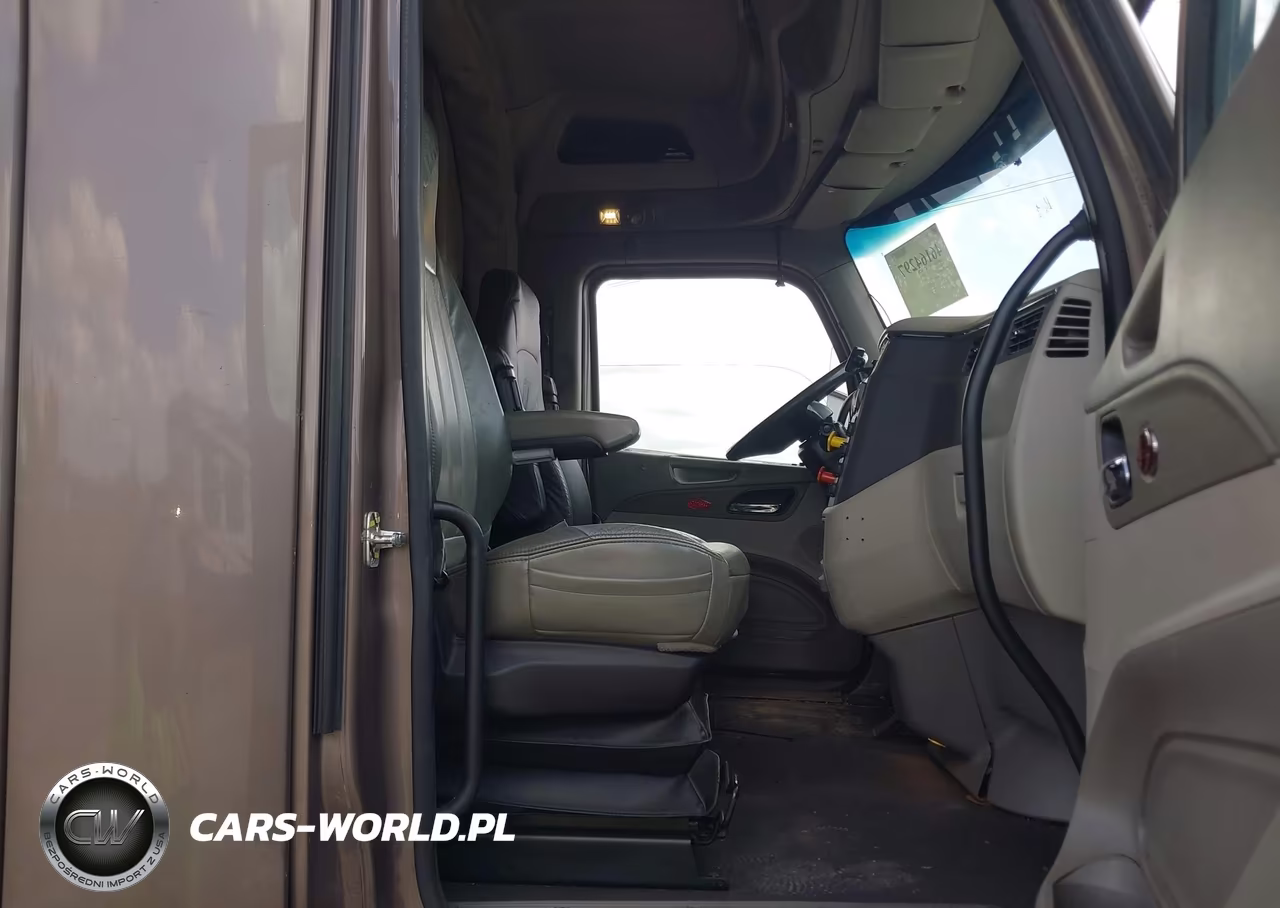 2019 Peterbilt 579 VIN:1XPBD49X7KD604157 - 5