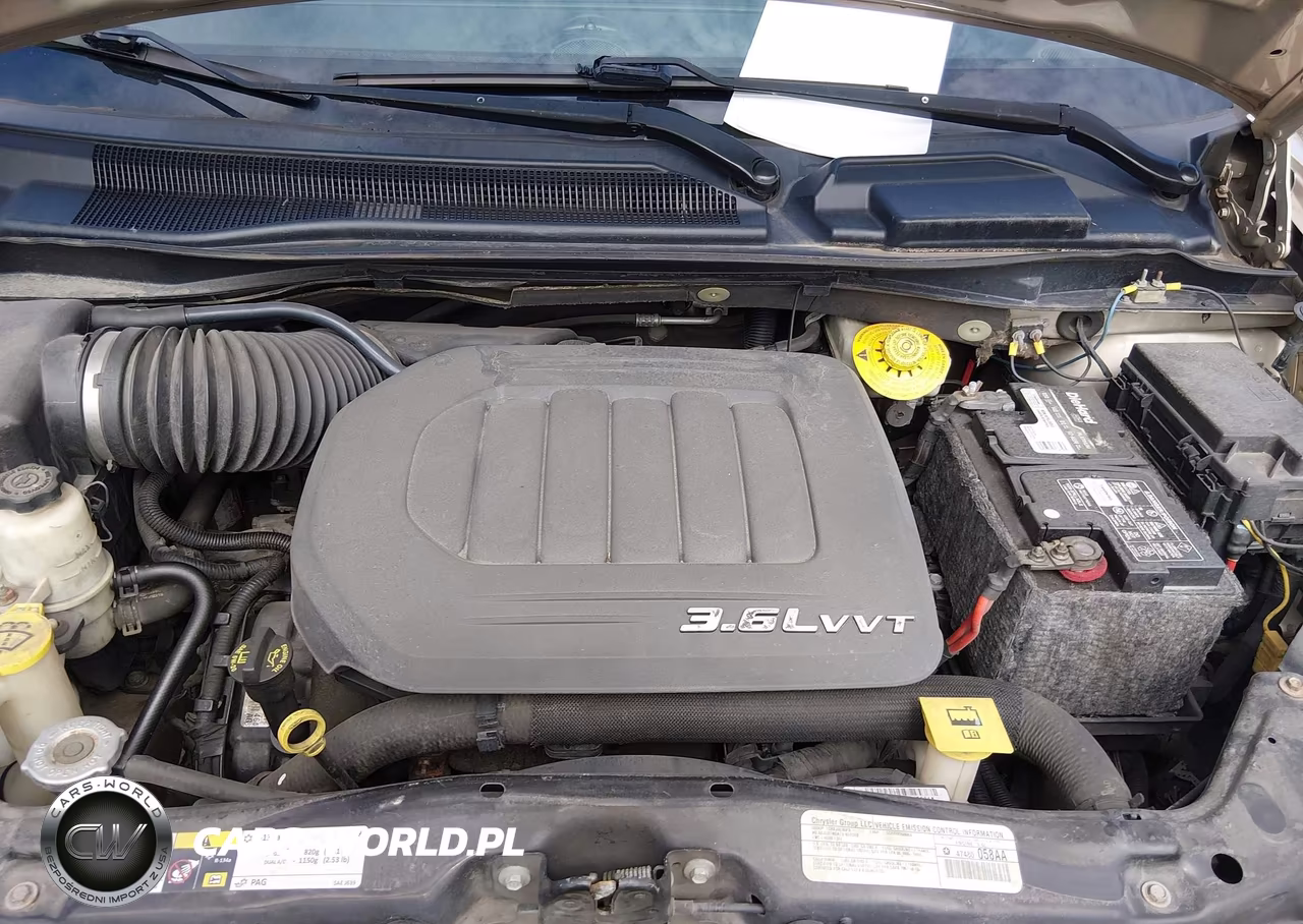 2014 Chrysler Town & Country Touring-L 30Th Anniversary VIN:2C4RC1CG5ER229204 - 10