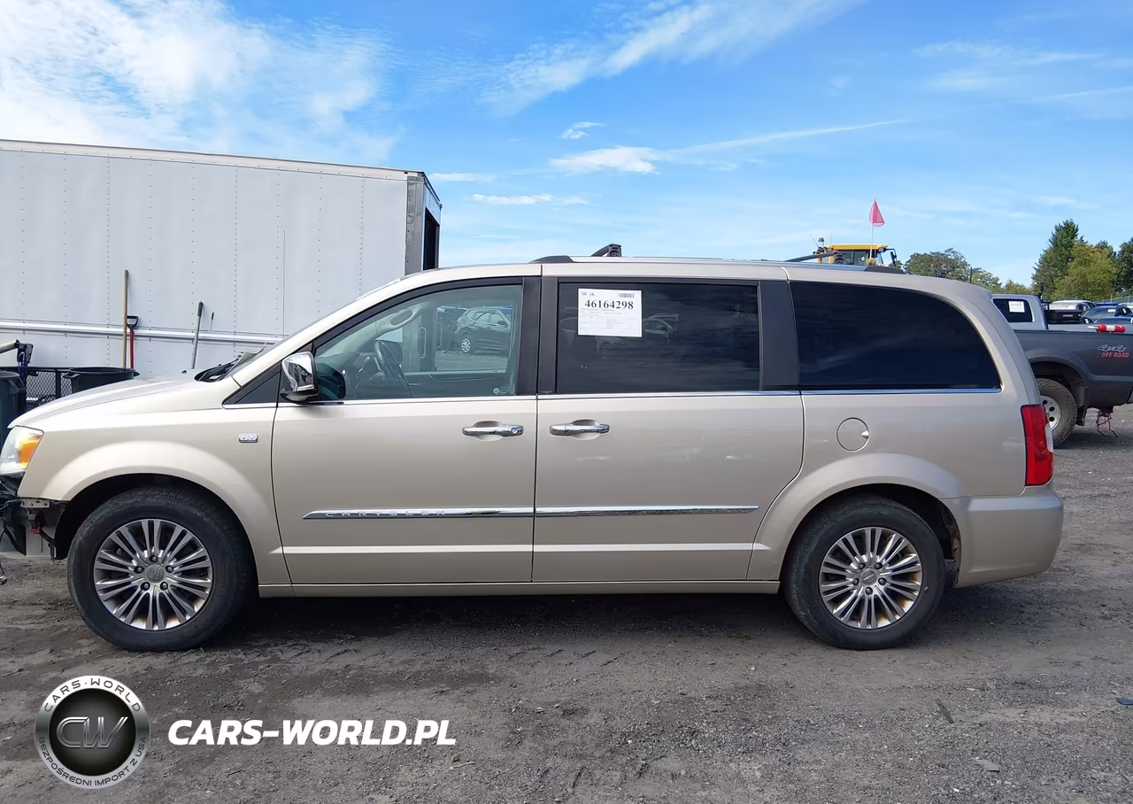 2014 Chrysler Town & Country Touring-L 30Th Anniversary VIN:2C4RC1CG5ER229204 - 14