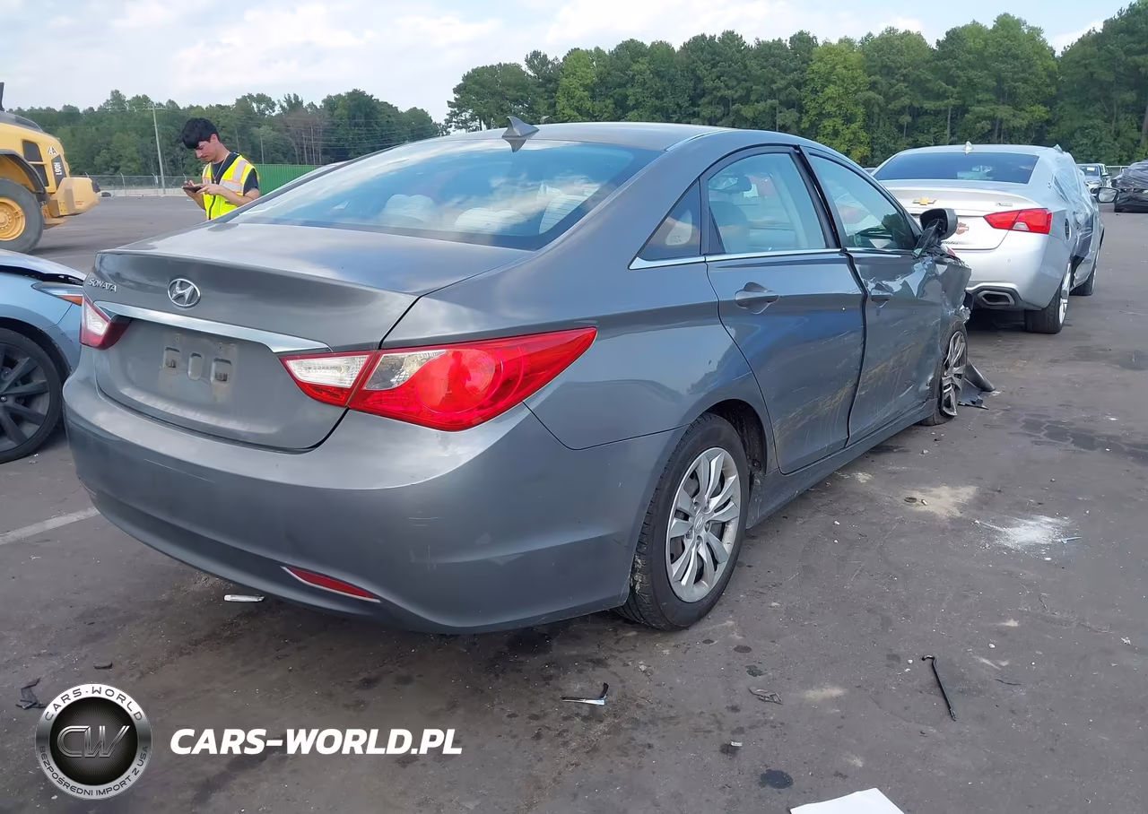 2013 Hyundai Sonata Gls VIN:5NPEB4AC5DH545443 - 4