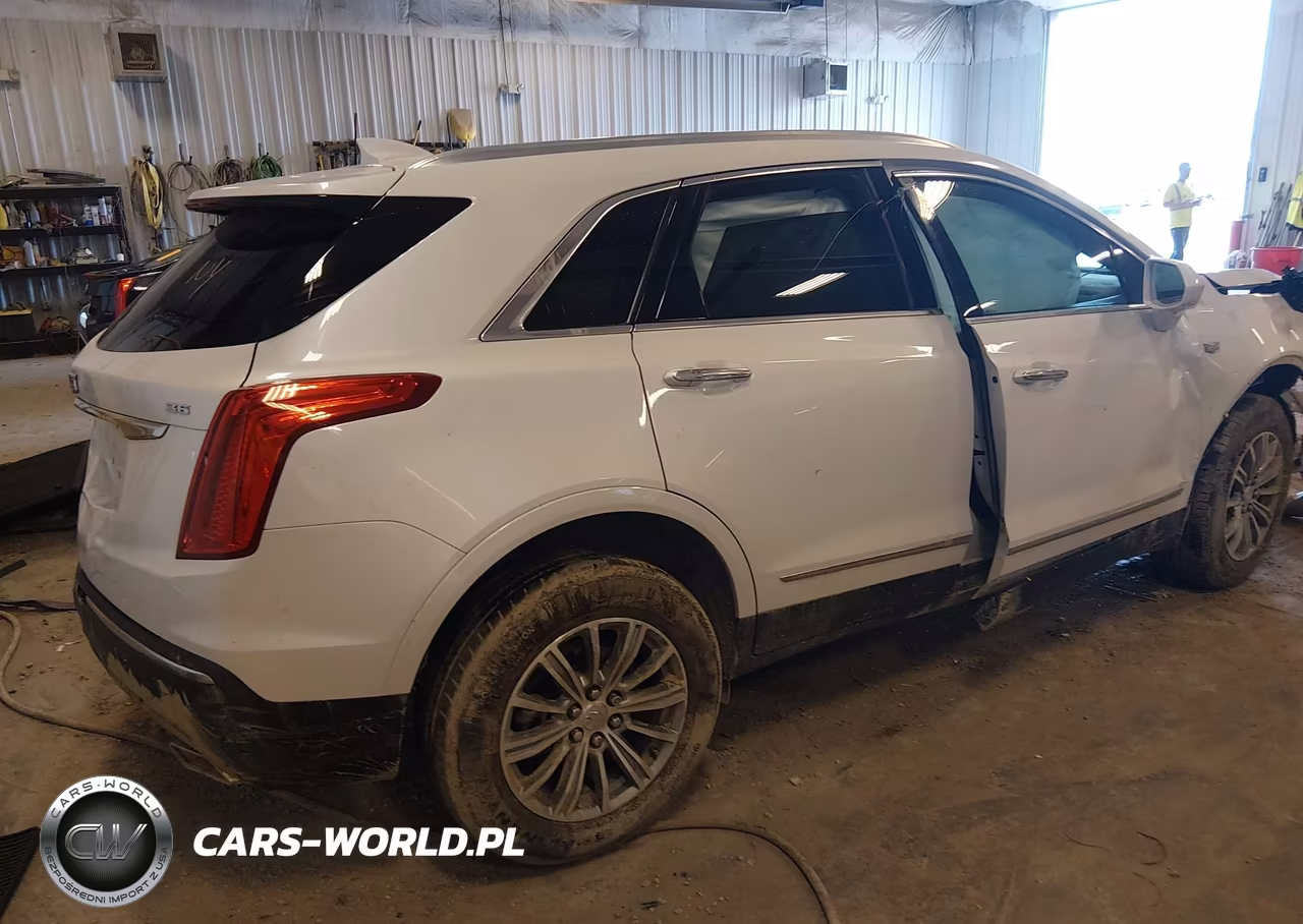 2017 Cadillac Xt5 Luxury VIN:1GYKNBRS8HZ305077 - 4