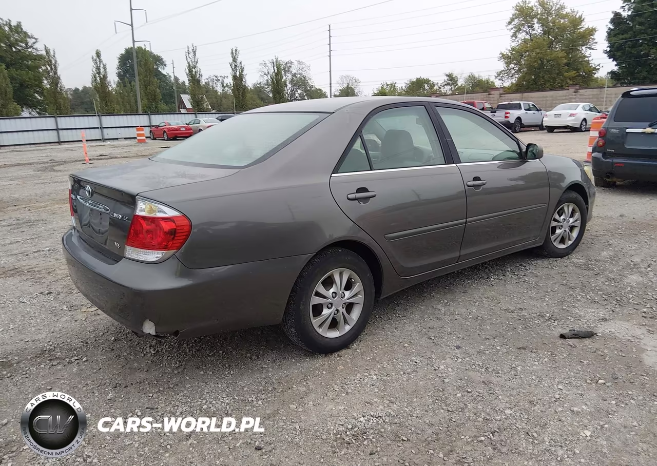 2005 Toyota Camry Le V6 VIN:4T1BF32K15U596819 - 4