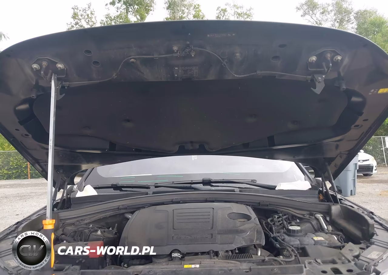 2018 Land Rover Range Rover Velar P250 Se R-Dynamic VIN:SALYL2RXXJA741900 - 10