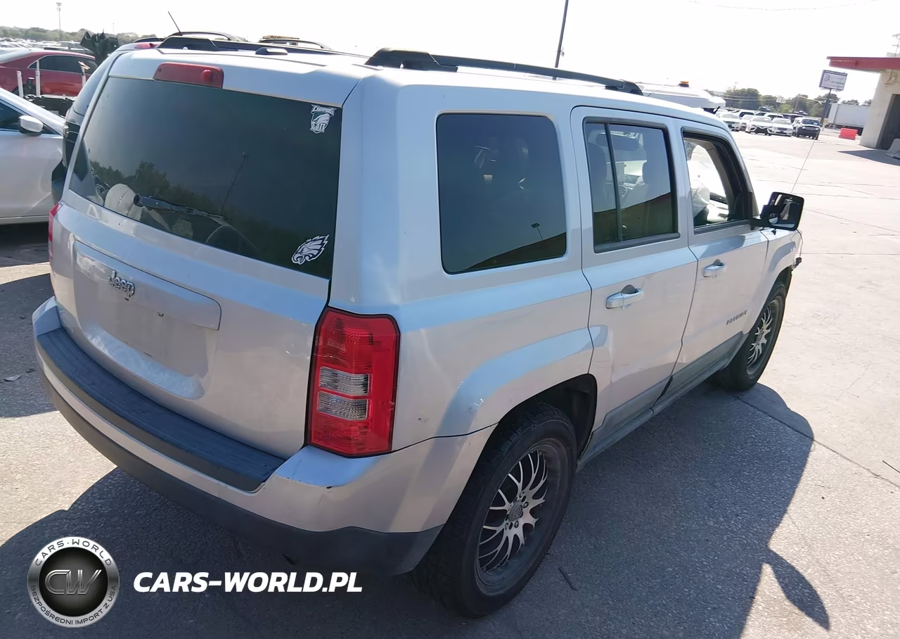 2011 Jeep Patriot Sport VIN:1J4NT1GA5BD270638 - 4