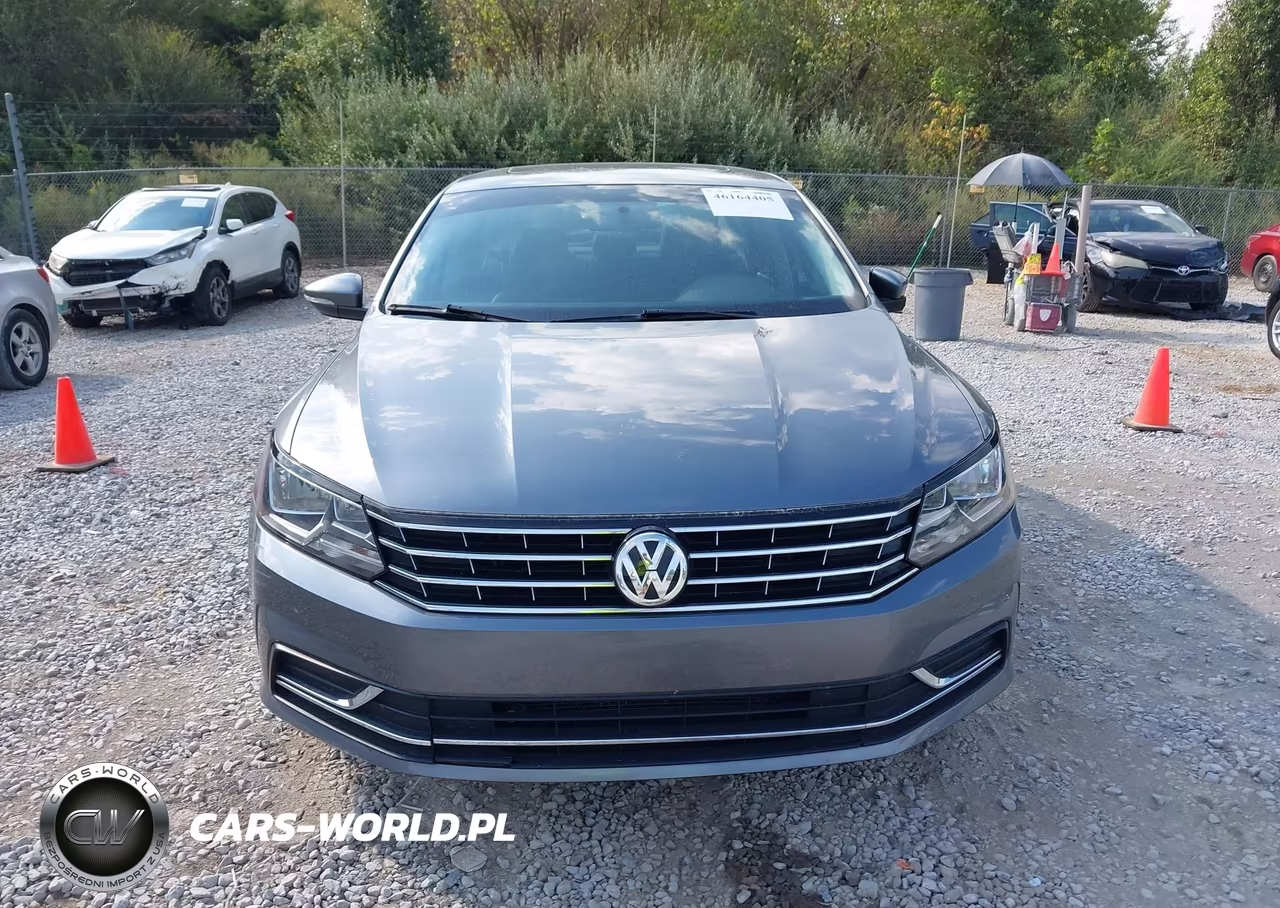 2019 Volkswagen Passat 2.0T Wolfsburg Edition VIN:1VWLA7A3XKC006110 - 12