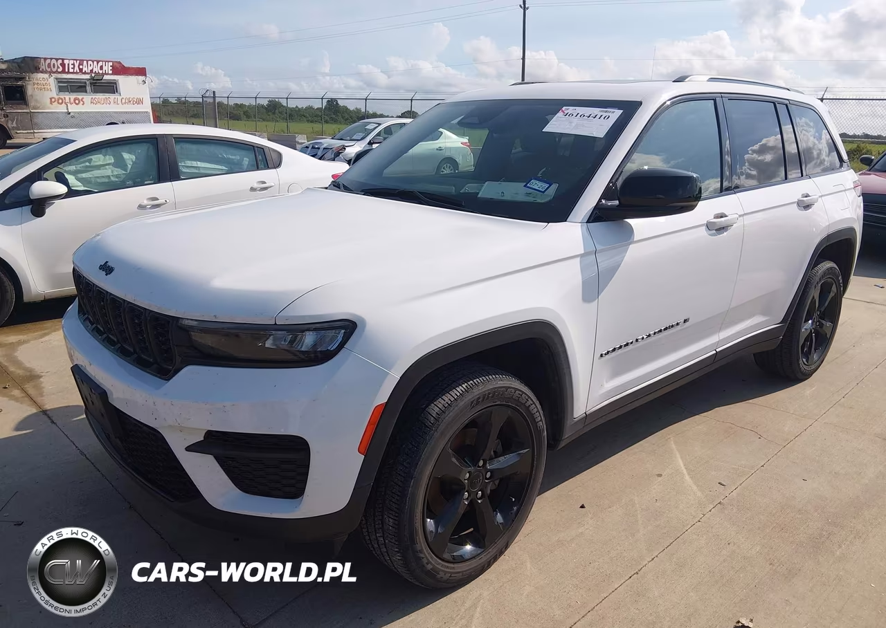 2023 Jeep Grand Cherokee Altitude 4X4 VIN:1C4RJHAG3PC621806 - 2