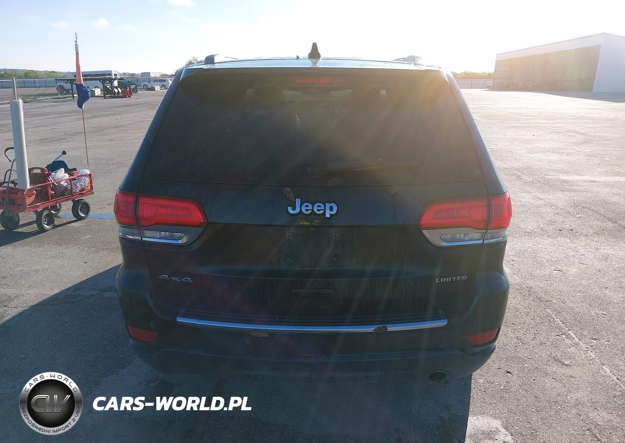 2015 Jeep Grand Cherokee Limited VIN:1C4RJFBG2FC210270 - 17
