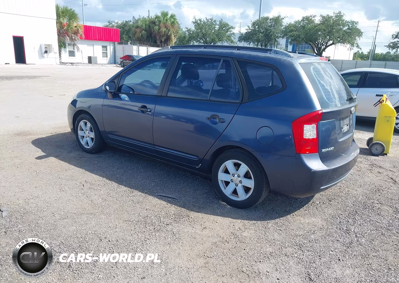 2007 Kia Rondo Lx VIN:KNAFG525577094984 - 3
