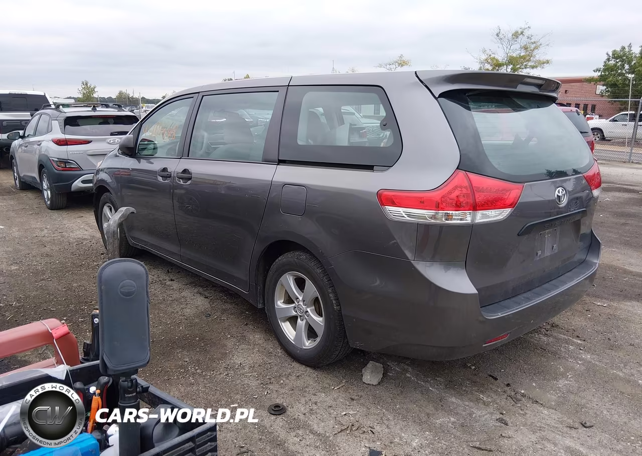 2014 Toyota Sienna L V6 7 Passenger VIN:5TDZK3DC3ES524769 - 3