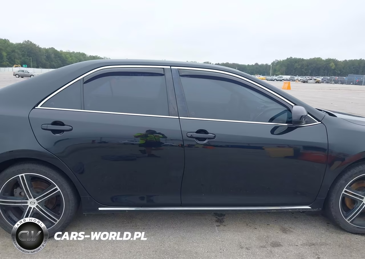 2014 Toyota Camry Le VIN:4T4BF1FK6ER441235 - 13