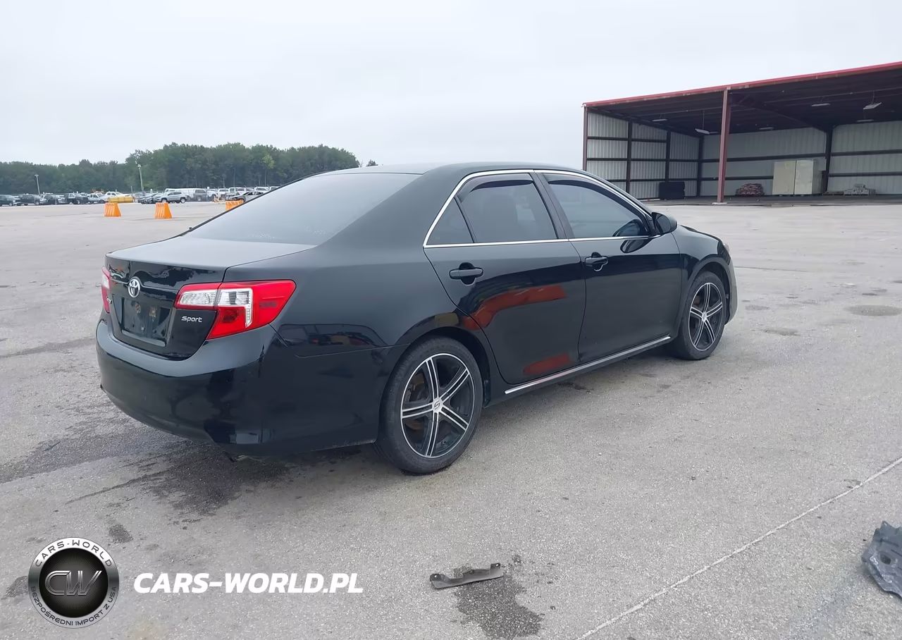 2014 Toyota Camry Le VIN:4T4BF1FK6ER441235 - 4