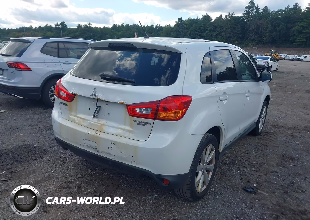 2013 Mitsubishi Outlander Sport Es VIN:4A4AP3AU8DE014359 - 4