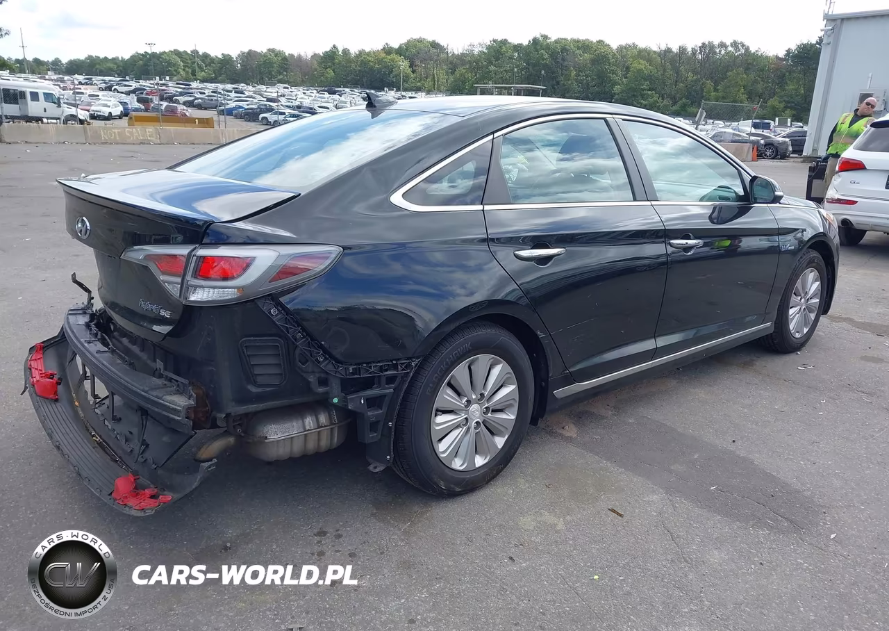 2017 Hyundai Sonata Hybrid Se VIN:KMHE24L17HA059222 - 4