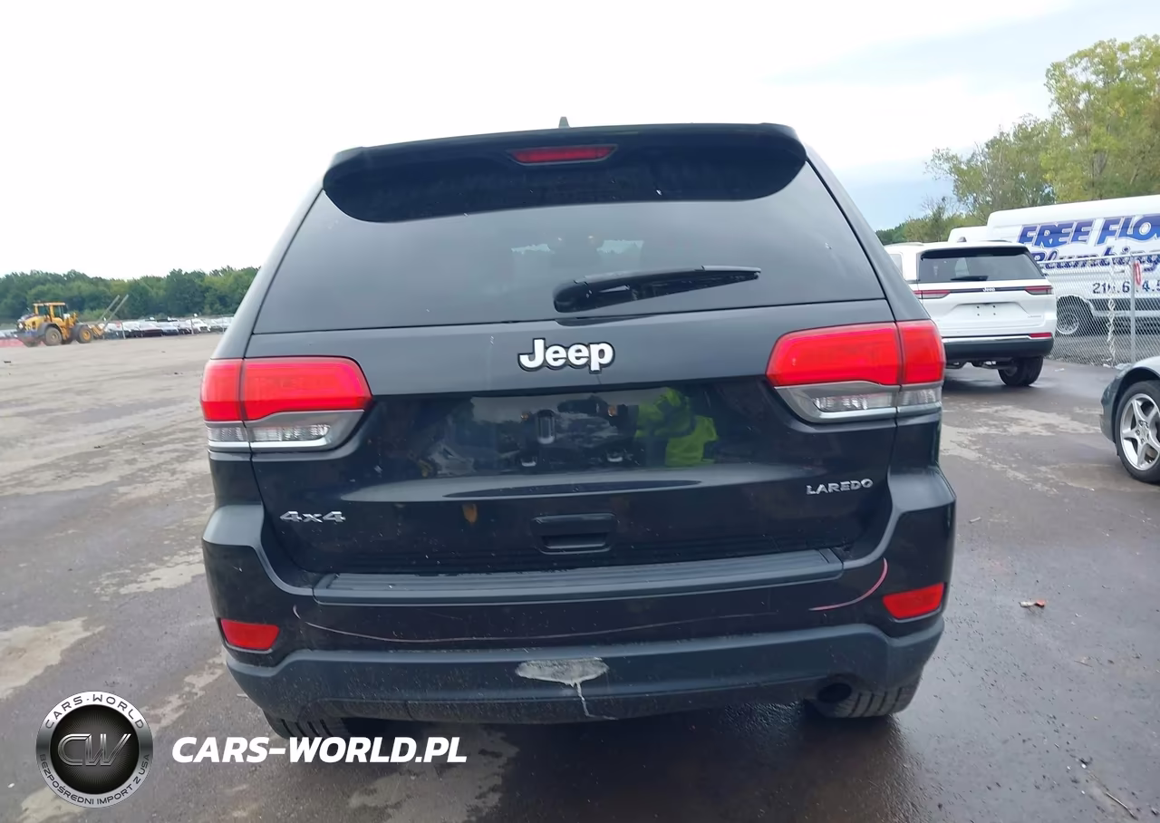 2015 Jeep Grand Cherokee Laredo VIN:1C4RJFAG6FC645035 - 16