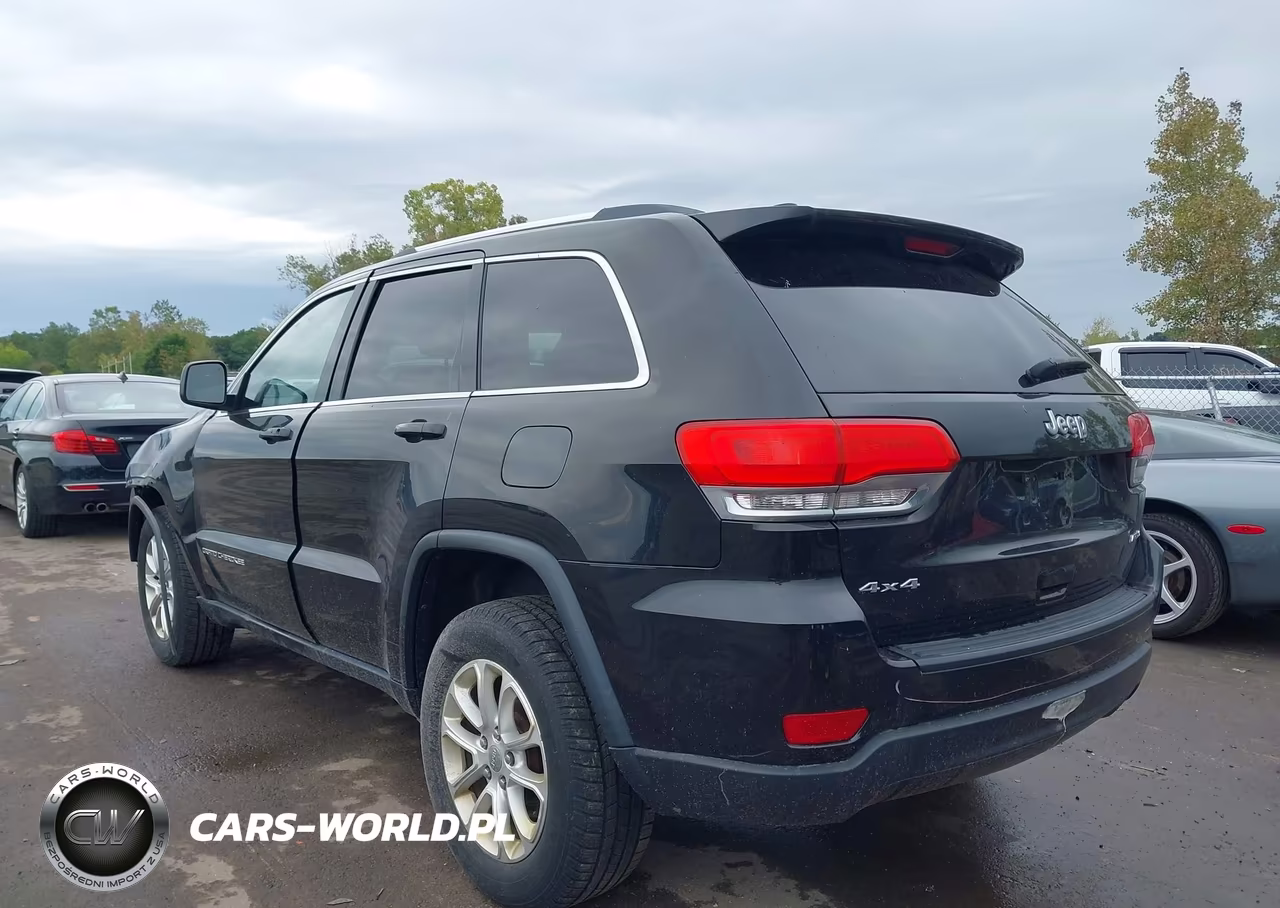 2015 Jeep Grand Cherokee Laredo VIN:1C4RJFAG6FC645035 - 3