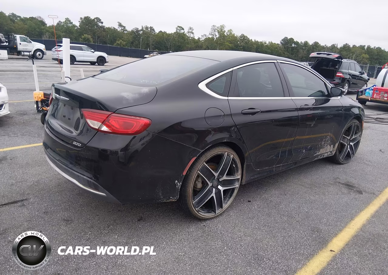 2015 Chrysler 200 Limited VIN:1C3CCCAB2FN527365 - 4