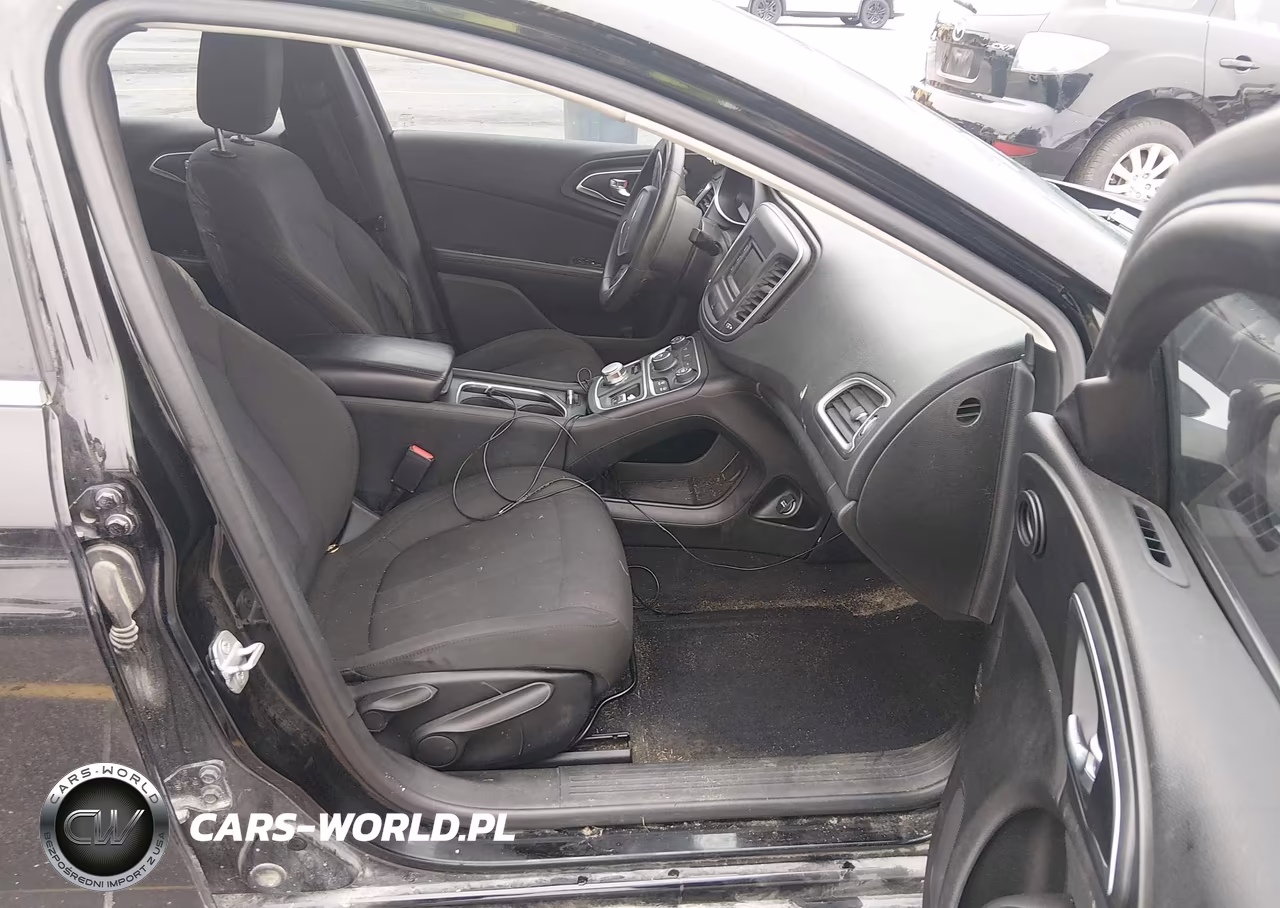 2015 Chrysler 200 Limited VIN:1C3CCCAB2FN527365 - 5