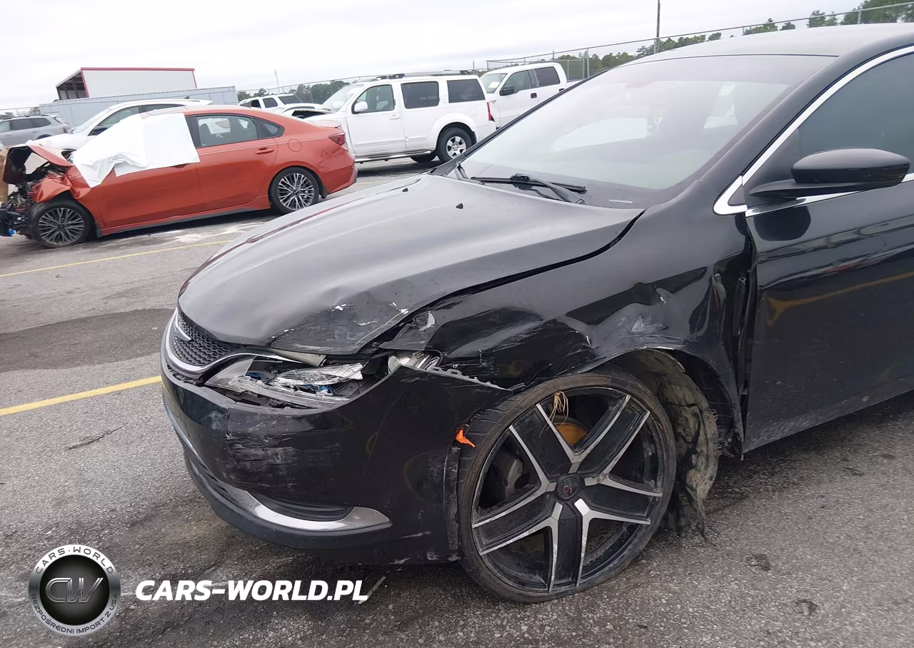 2015 Chrysler 200 Limited VIN:1C3CCCAB2FN527365 - 6