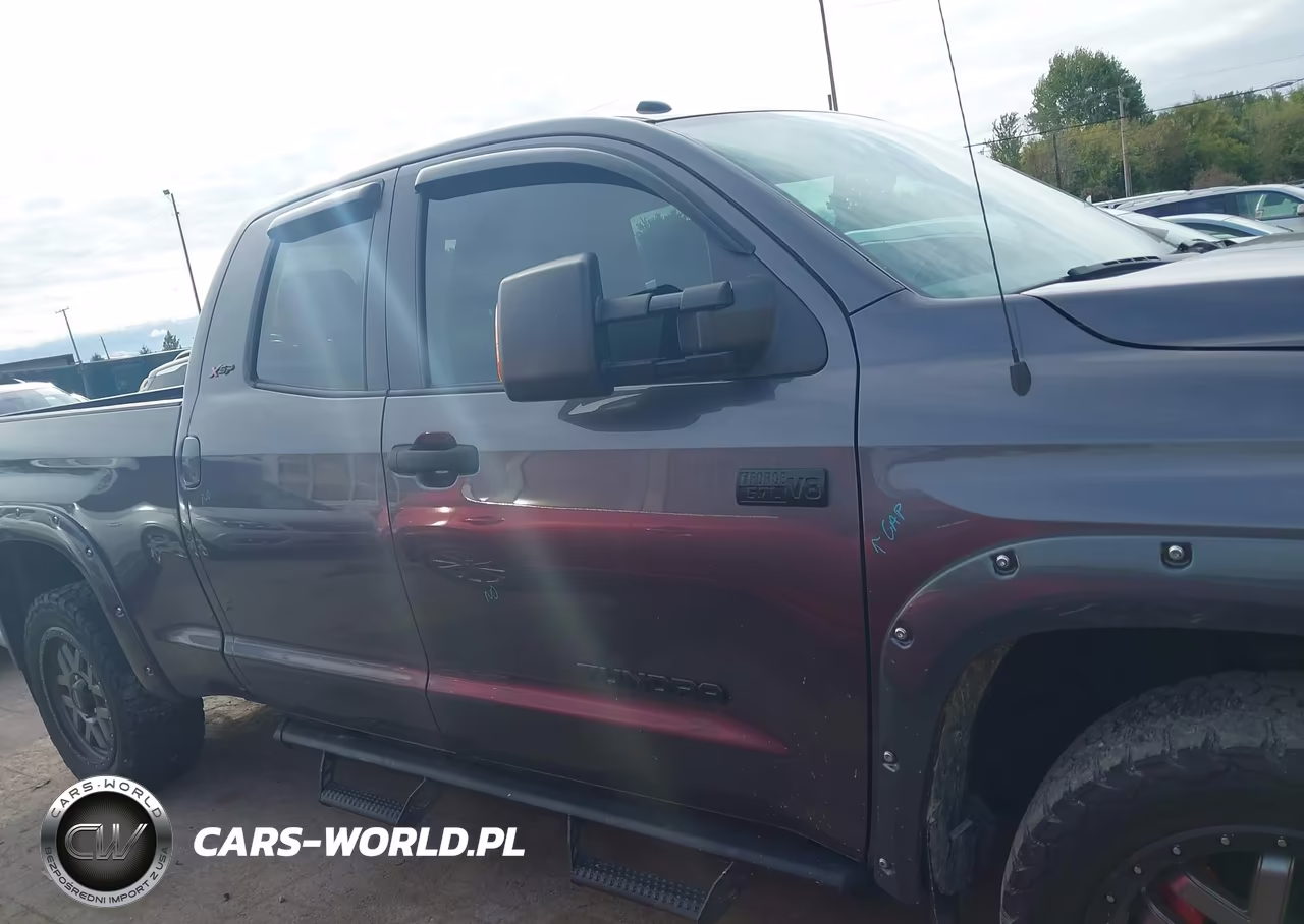 2017 Toyota Tundra Sr5 5.7L V8 VIN:5TFUW5F16HX623557 - 13