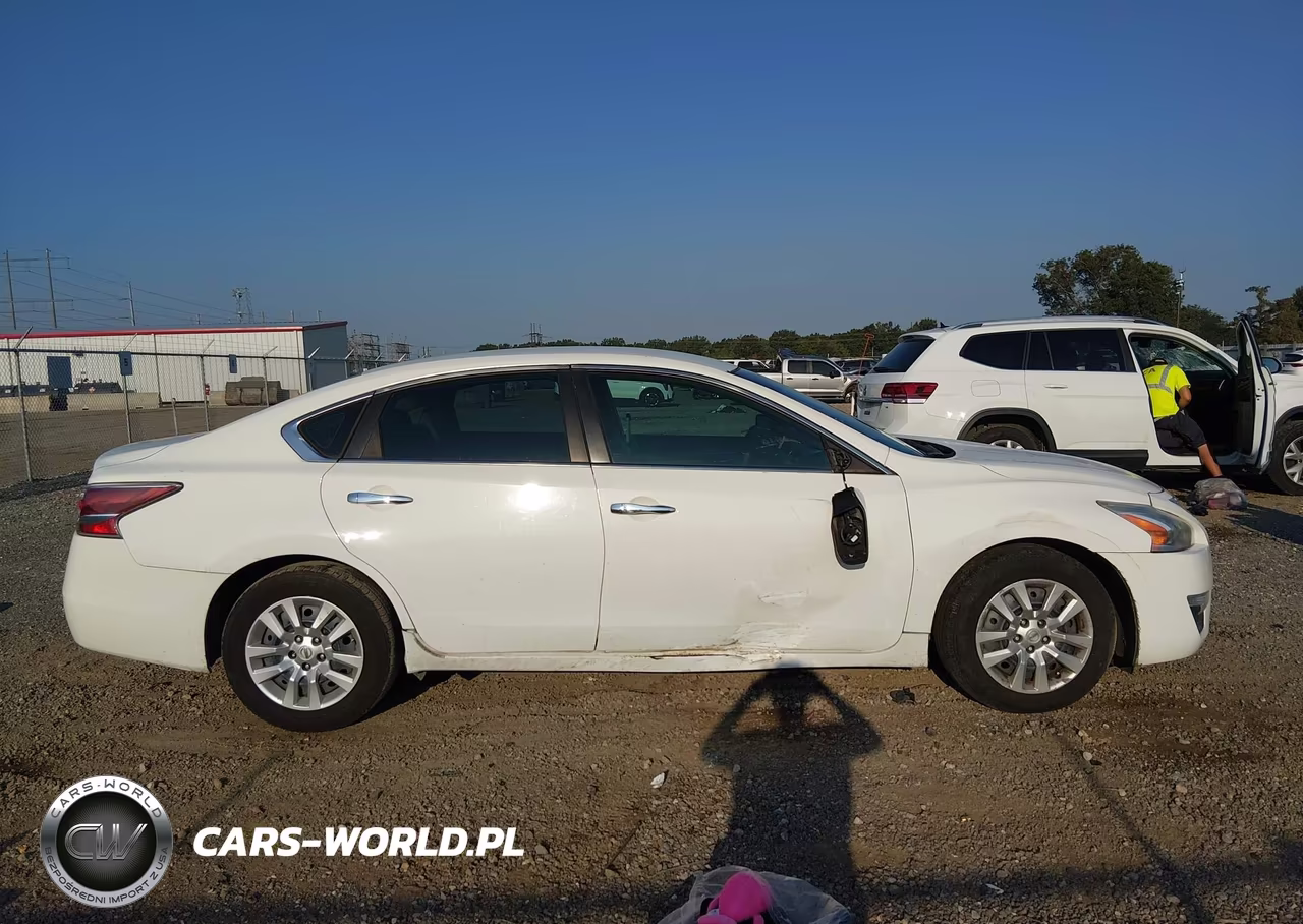 2015 Nissan Altima 2.5 S VIN:1N4AL3APXFC285473 - 14