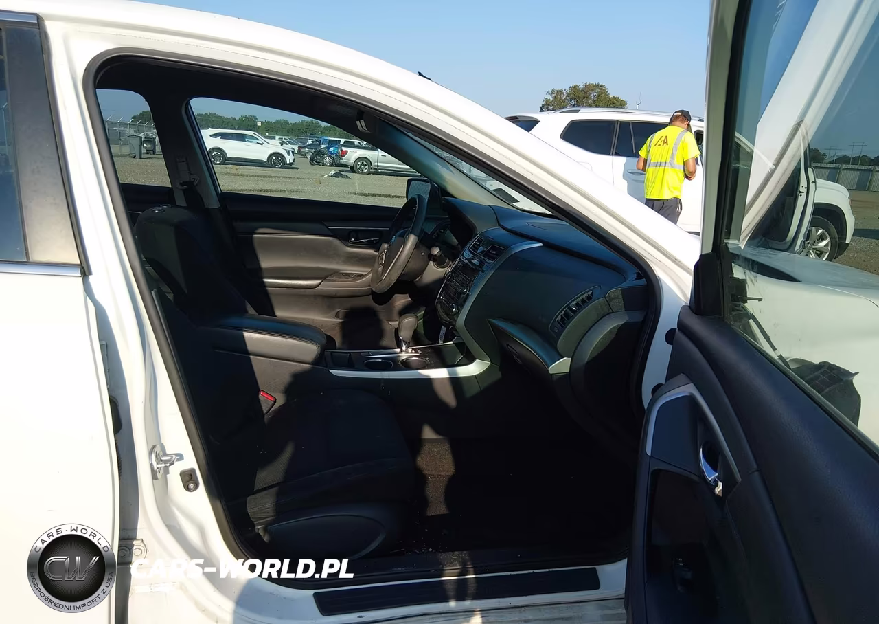 2015 Nissan Altima 2.5 S VIN:1N4AL3APXFC285473 - 5