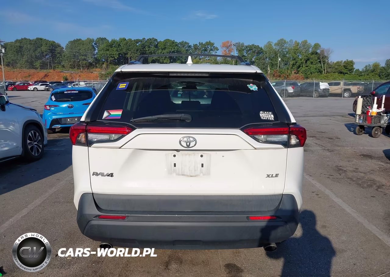 2020 Toyota Rav4 Xle VIN:2T3W1RFV1LC071238 - 17