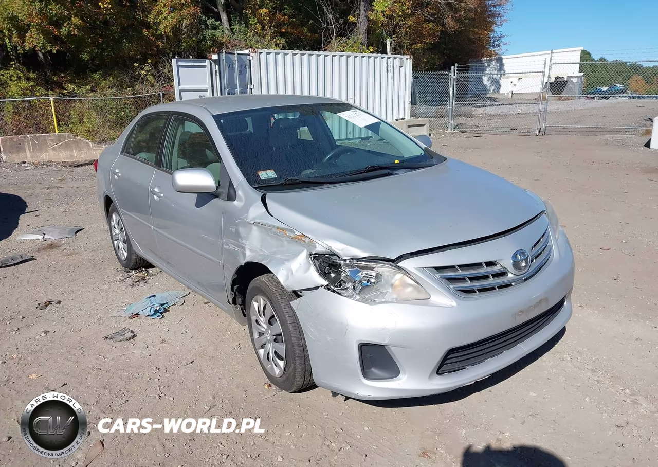 2013 Toyota Corolla Le – zdjęcie 1 z 16