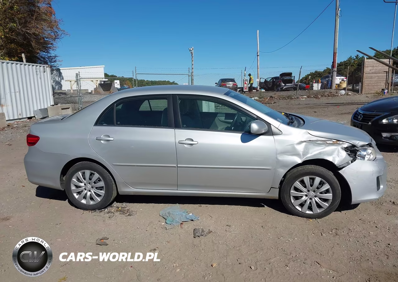 2013 Toyota Corolla Le VIN:2T1BU4EE5DC110997 - 13