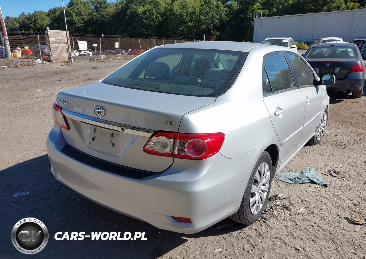 2013 Toyota Corolla Le VIN:2T1BU4EE5DC110997 - 4