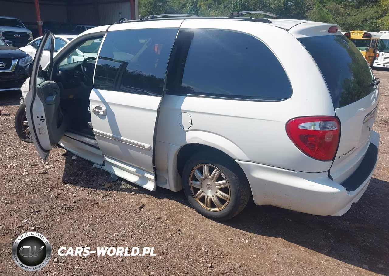 2007 Chrysler Town & Country Touring VIN:2A4GP54L47R121720 - 3
