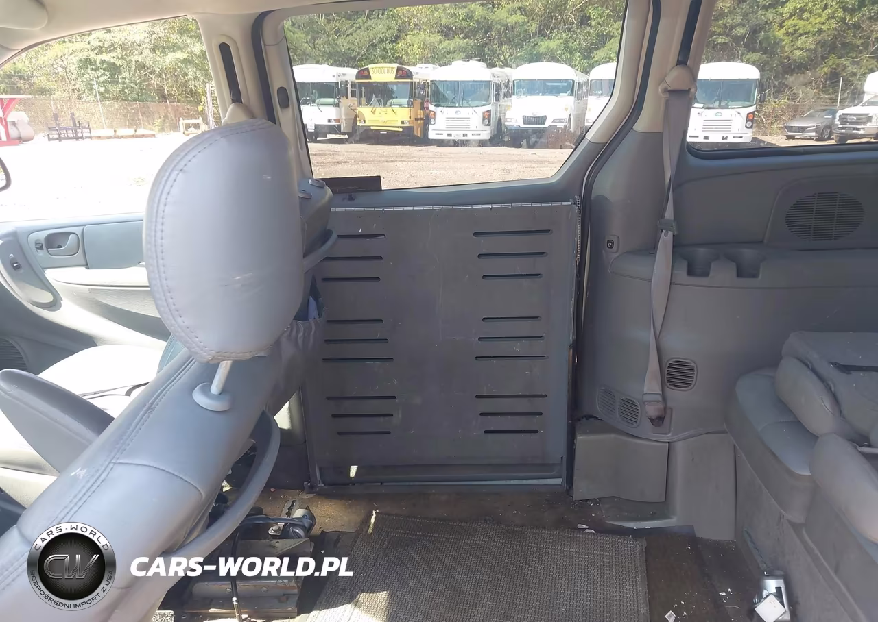 2007 Chrysler Town & Country Touring VIN:2A4GP54L47R121720 - 8