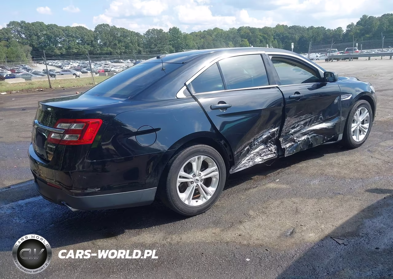 2018 Ford Taurus Se VIN:1FAHP2D85JG126556 - 4