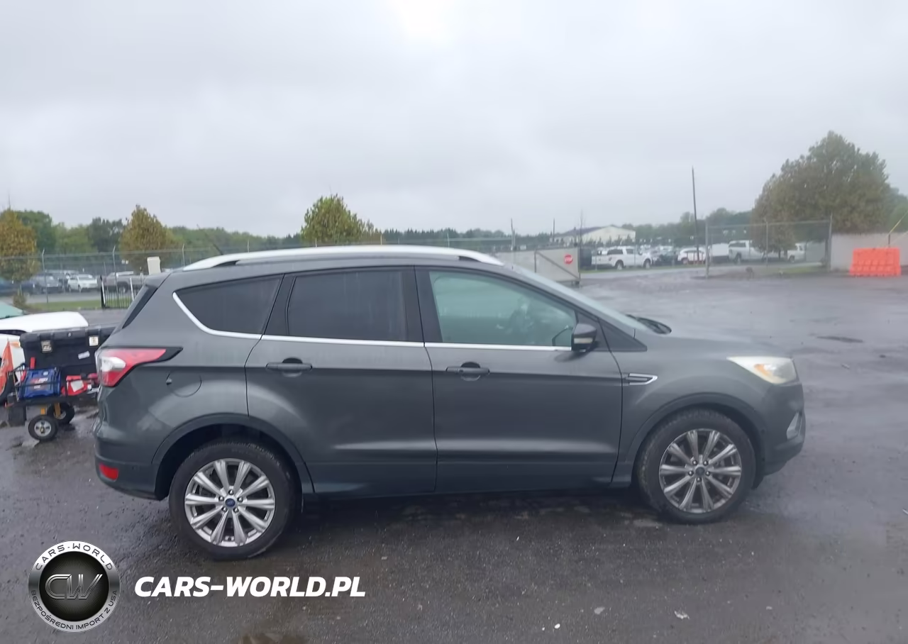 2017 Ford Escape Titanium VIN:1FMCU9J93HUD49432 - 13