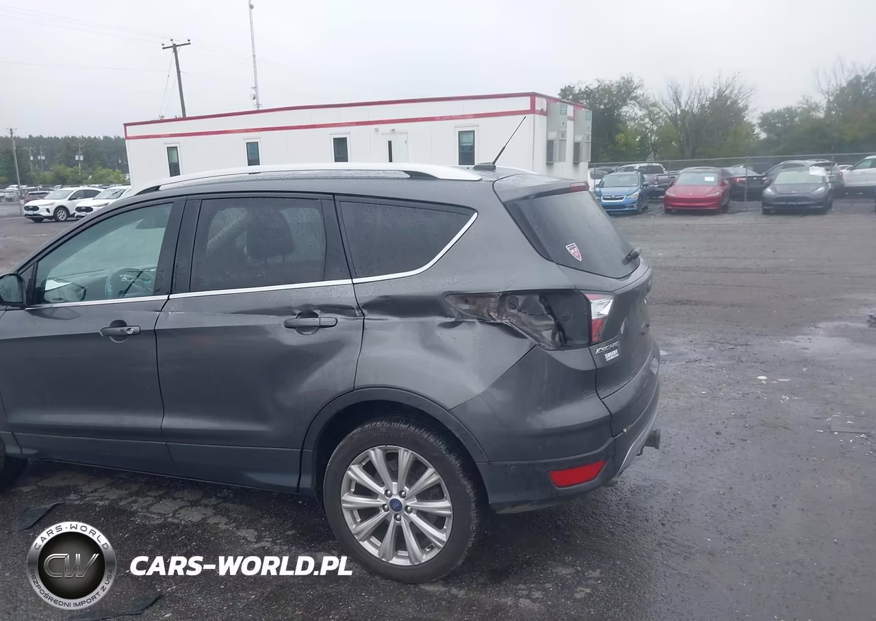 2017 Ford Escape Titanium VIN:1FMCU9J93HUD49432 - 6
