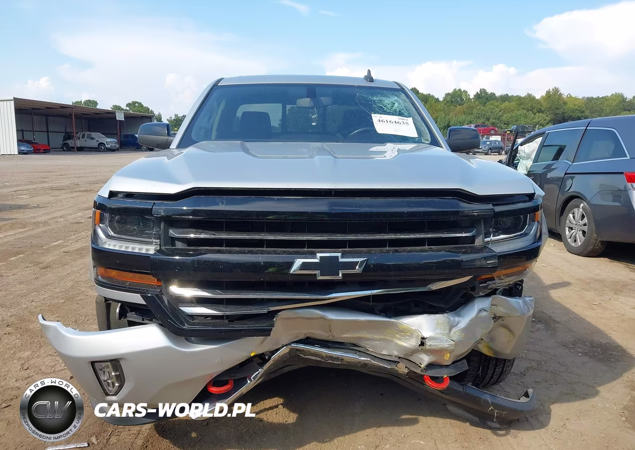 2018 Chevrolet Silverado 1500 2Lt VIN:1GCVKREC1JZ344859 - 12