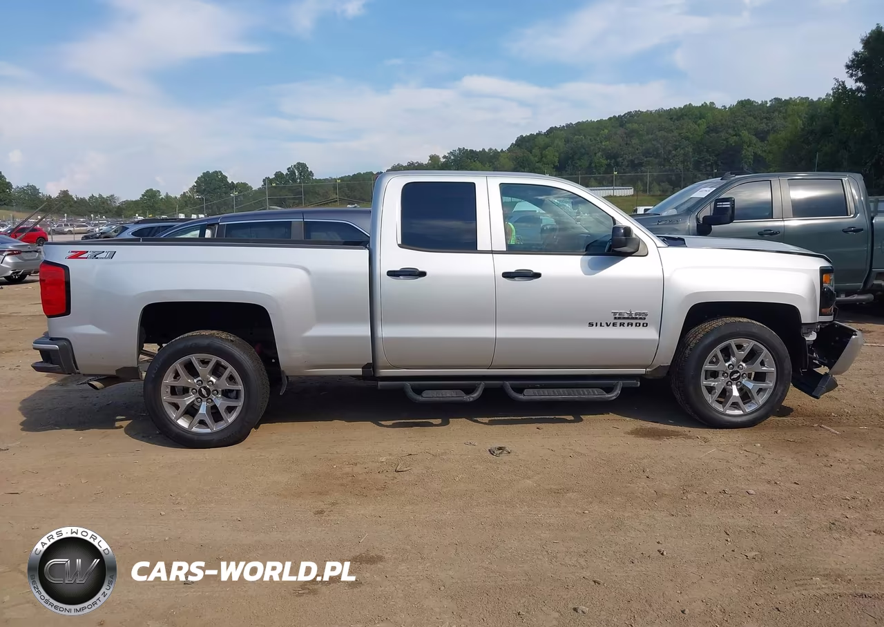 2018 Chevrolet Silverado 1500 2Lt VIN:1GCVKREC1JZ344859 - 13