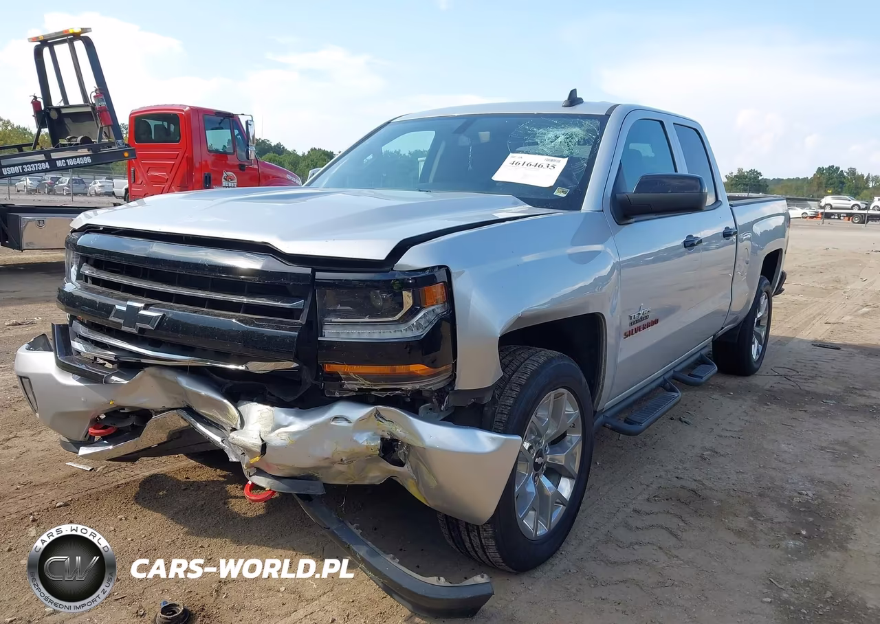 2018 Chevrolet Silverado 1500 2Lt VIN:1GCVKREC1JZ344859 - 2