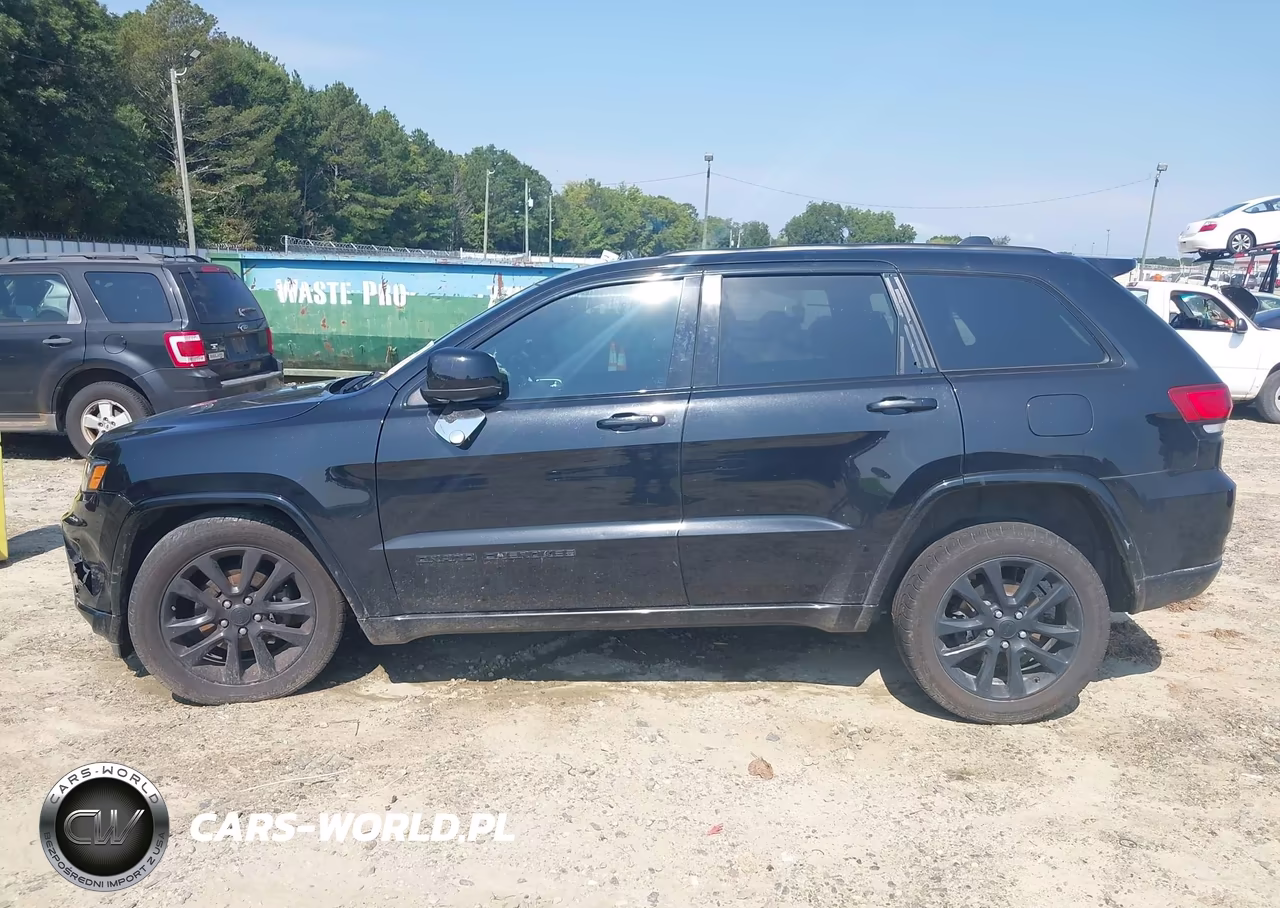 2018 Jeep Grand Cherokee Altitude 4X4 VIN:1C4RJFAG6JC264276 - 14