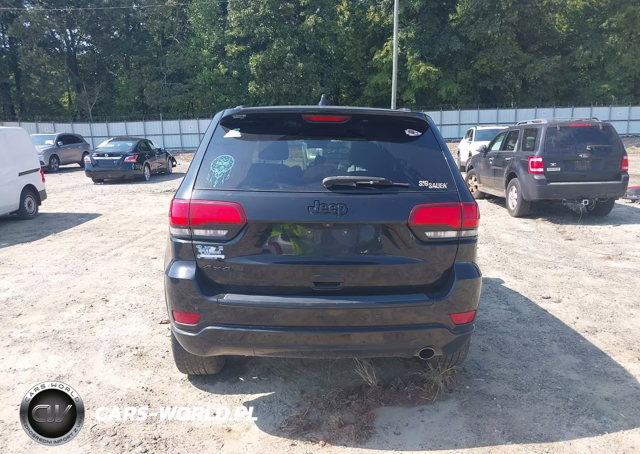 2018 Jeep Grand Cherokee Altitude 4X4 VIN:1C4RJFAG6JC264276 - 16