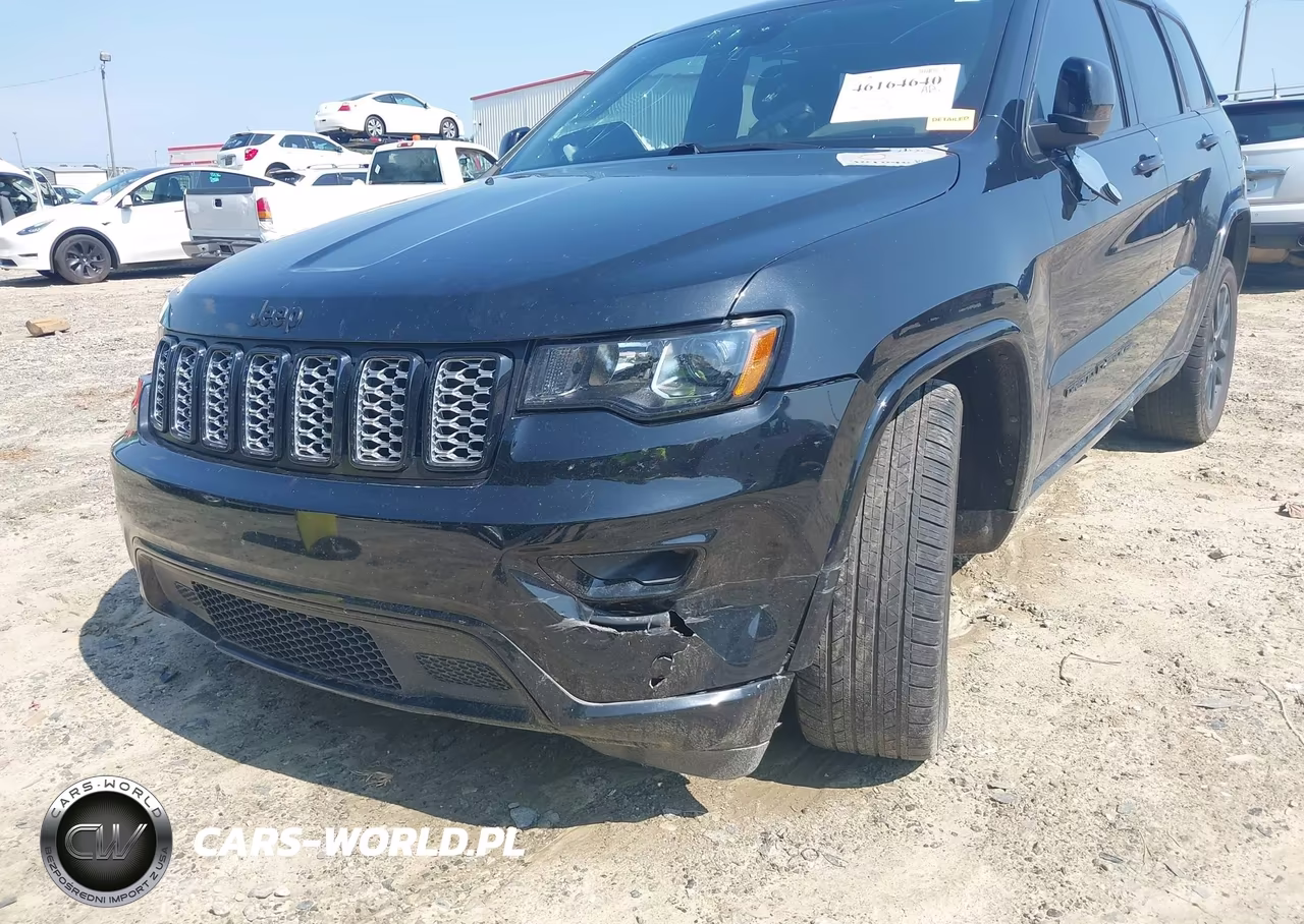 2018 Jeep Grand Cherokee Altitude 4X4 VIN:1C4RJFAG6JC264276 - 21