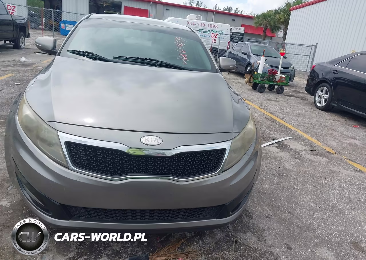 2013 Kia Optima Lx VIN:5XXGM4A75DG185916 - 13