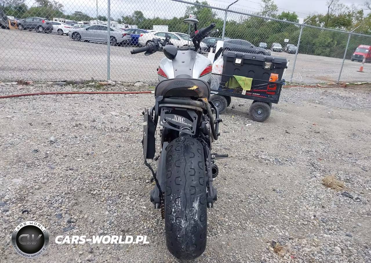 2019 Yamaha Xsr700 VIN:JYARM21E6KA000885 - 6