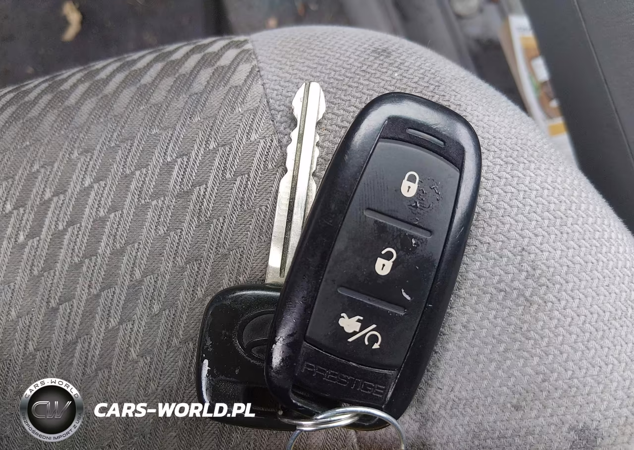 2005 Toyota Highlander V6 VIN:JTEEP21A350106174 - 11