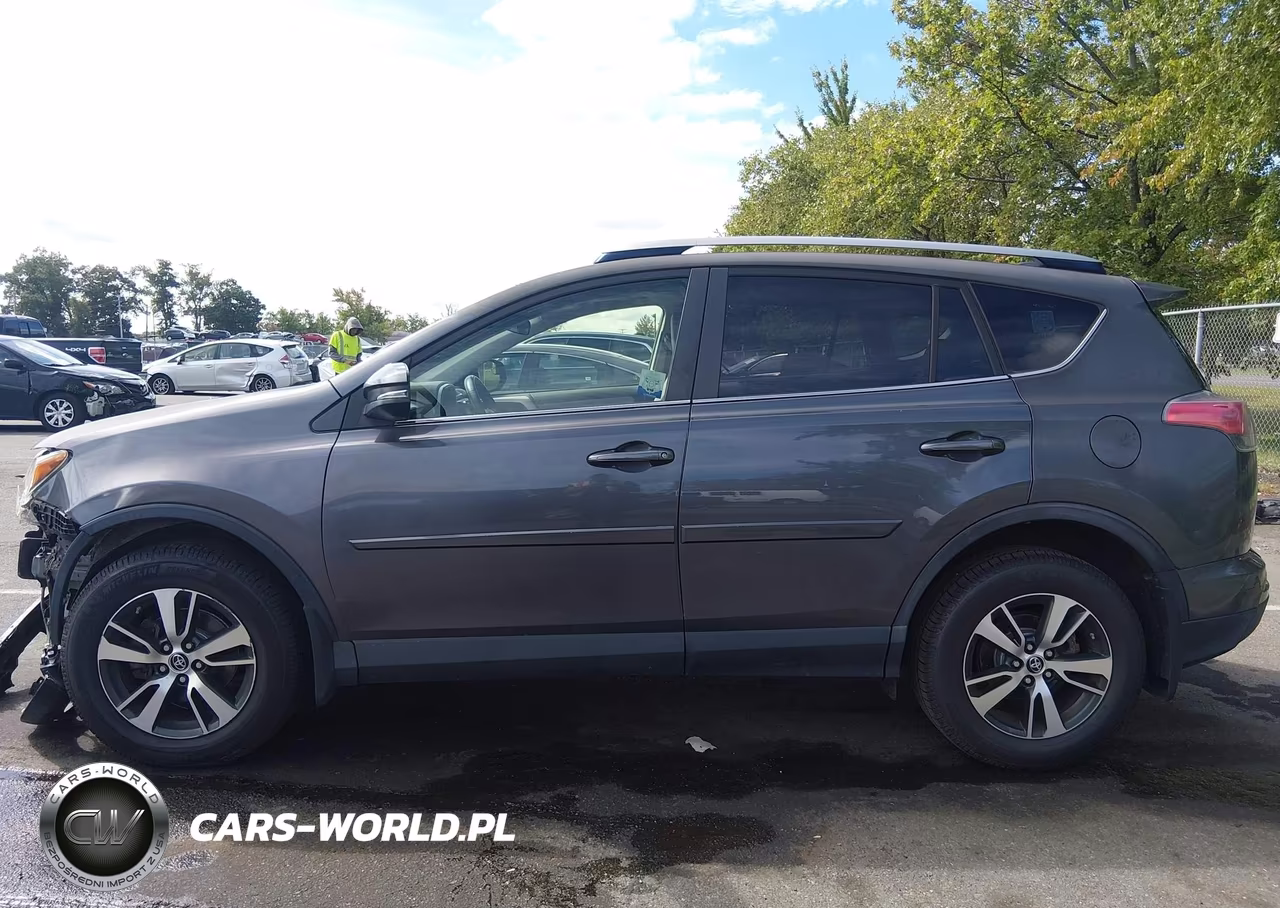 2017 Toyota Rav4 Xle VIN:JTMRFREV2HD204463 - 14