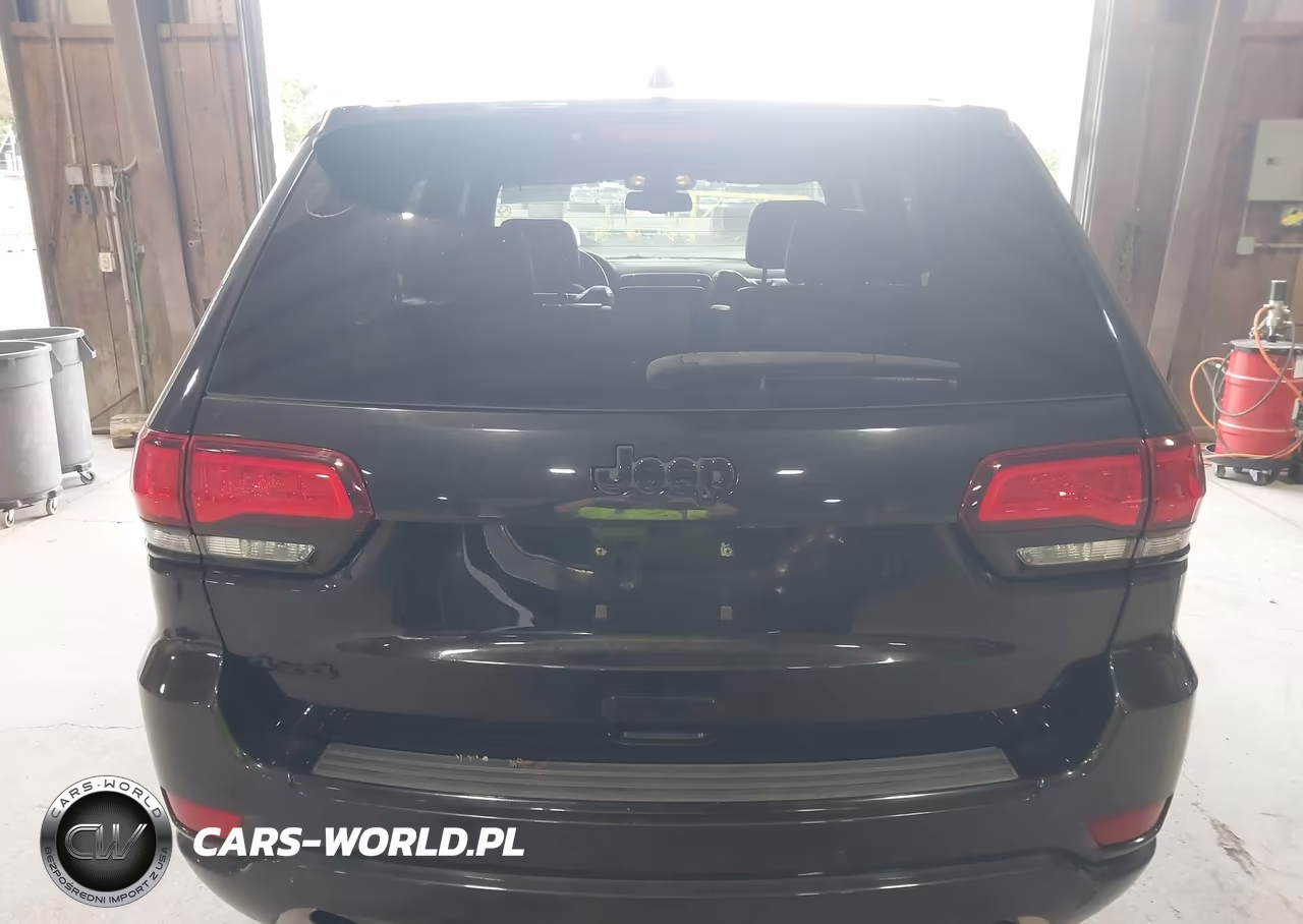 2015 Jeep Grand Cherokee Altitude VIN:1C4RJFAG7FC909668 - 16