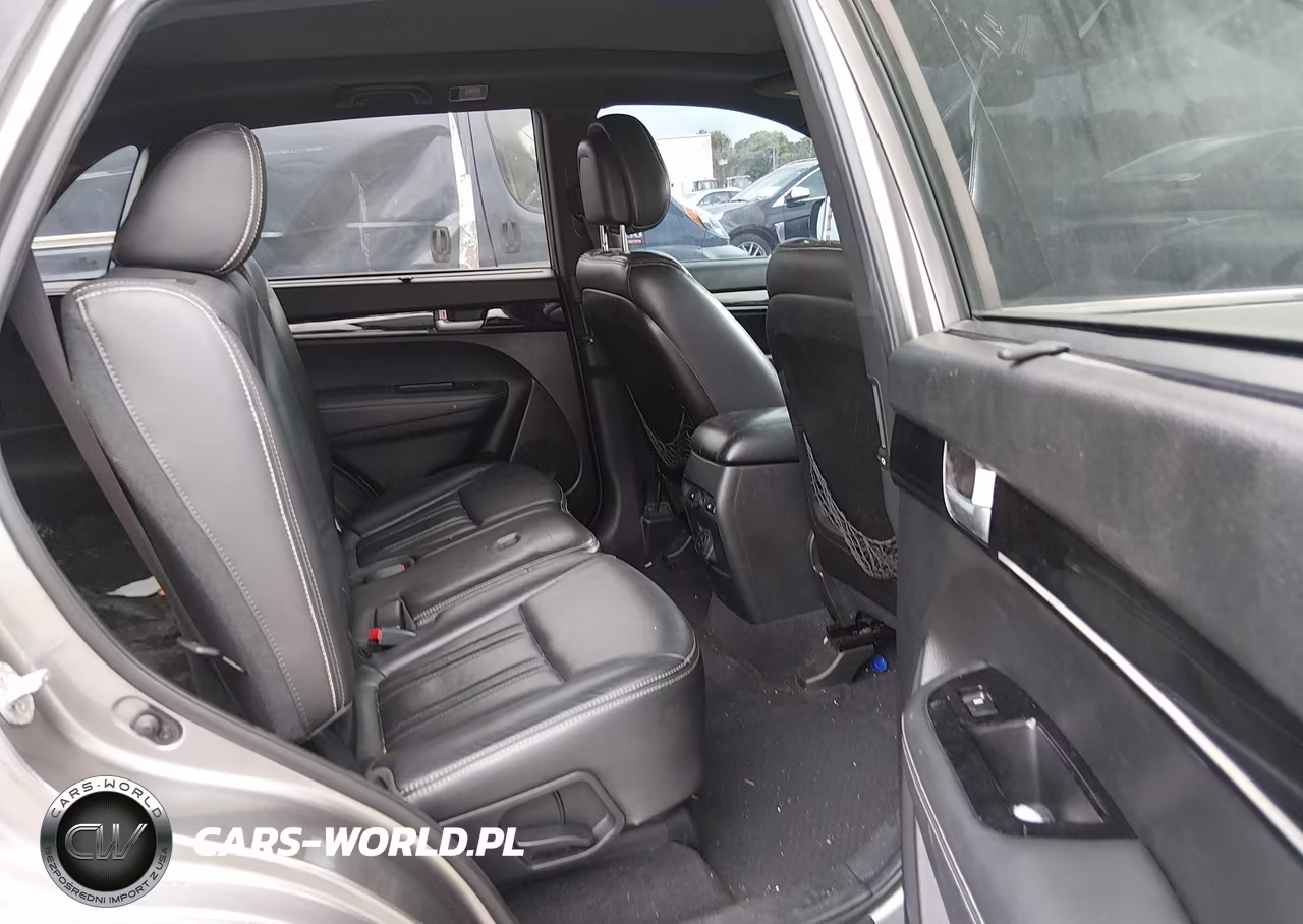 2015 Kia Sorento Limited V6 VIN:5XYKWDA70FG578645 - 8