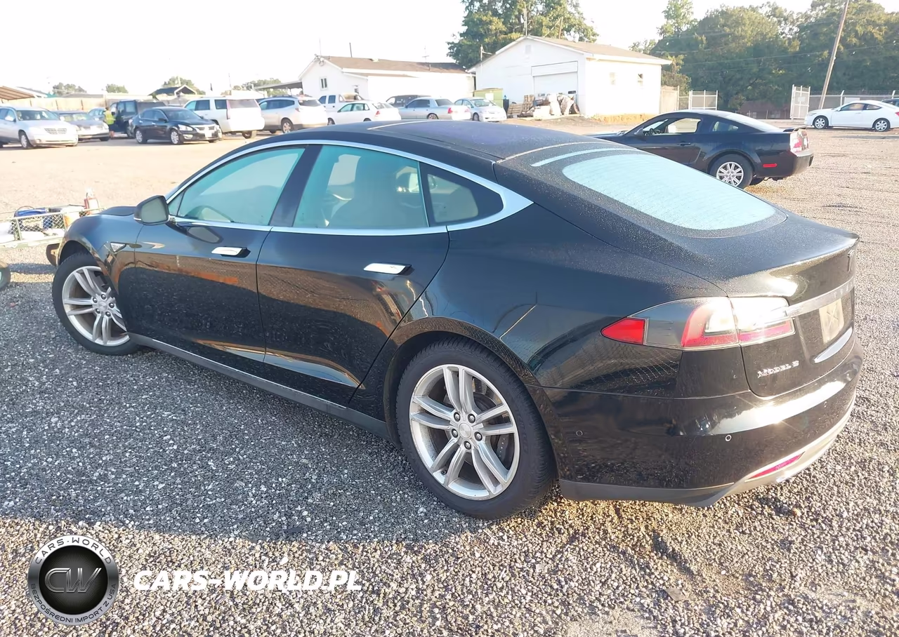 2015 Tesla Model S 70D-85D-P85D VIN:5YJSA1S23FF087462 - 3