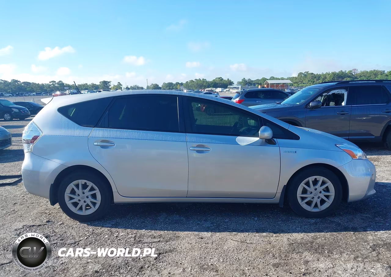 2014 Toyota Prius V Three VIN:JTDZN3EU1E3298361 - 13